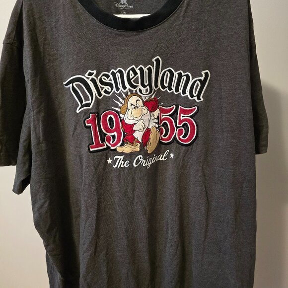 DISNEY LAND MENS  SNOW WHITE TEES - Picture 1 of 3